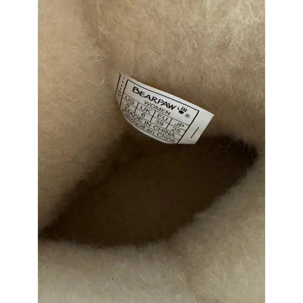 NWT Bearpaw Suede Shorty Boot in Eggplant SZ 8